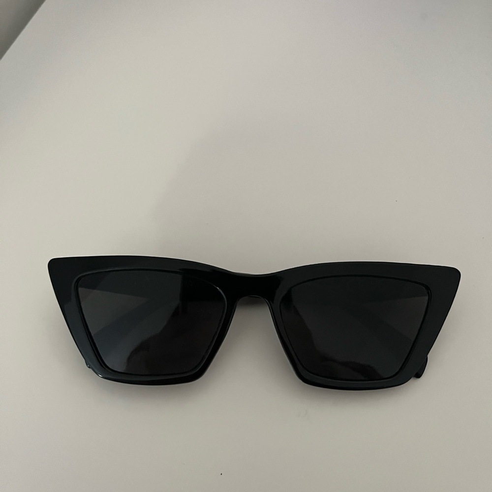 & Other Stories Black Cat-Eye Sunglasses